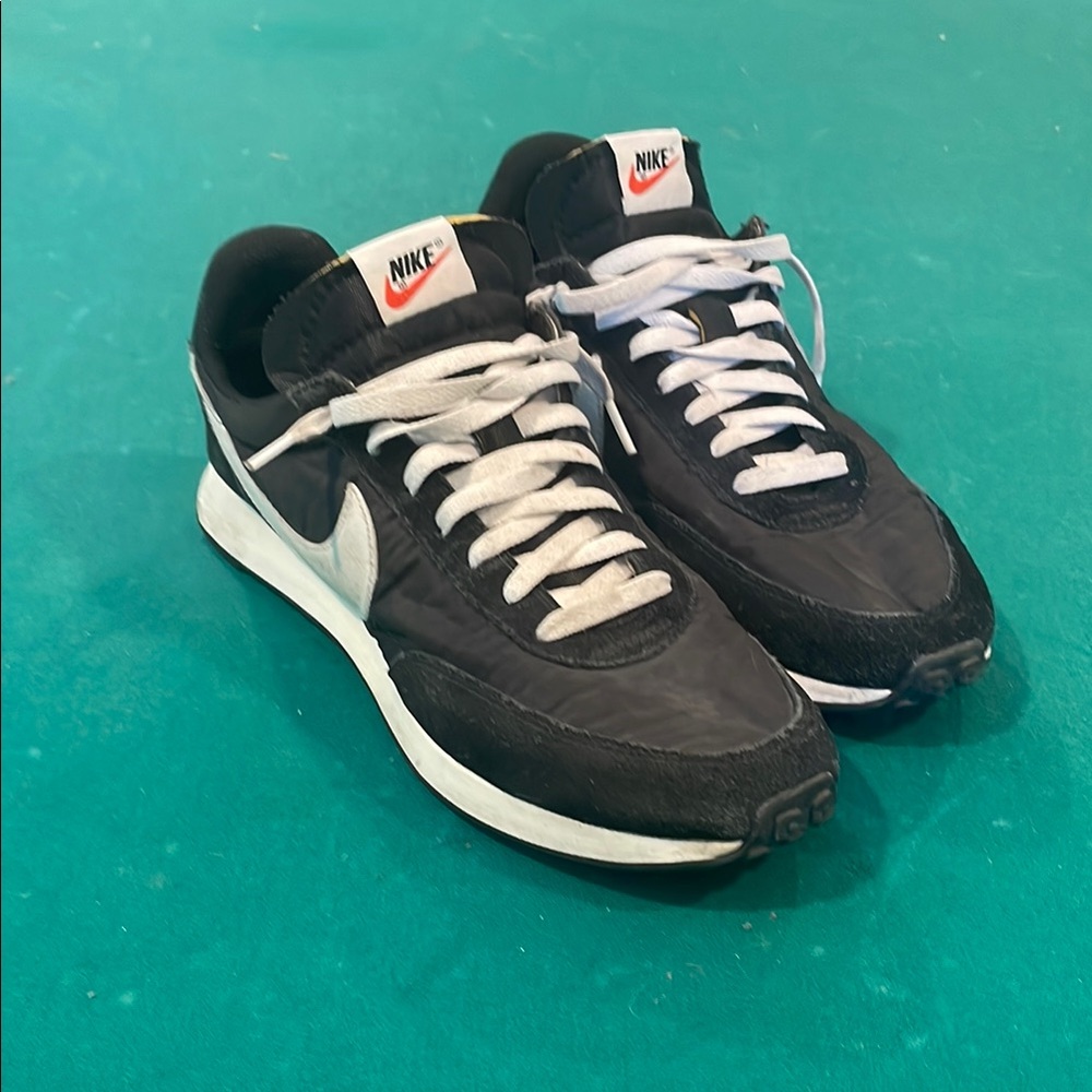 Nike Classic Black and White Running Shoes